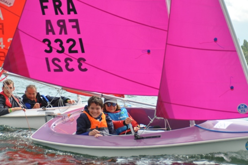 deux jeunes sur un hansa